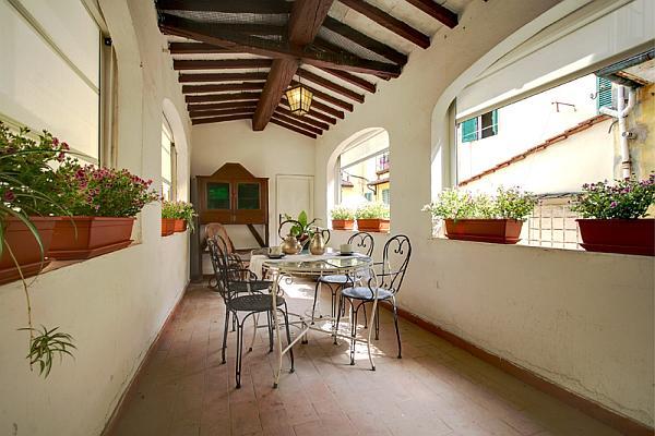 Florence Rental Bilik gambar